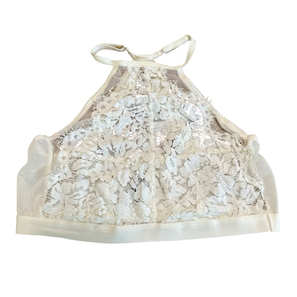 Torrid Ivory Eyelash Lace Halter Bralette Size 0 Large - Picture 3 of 7